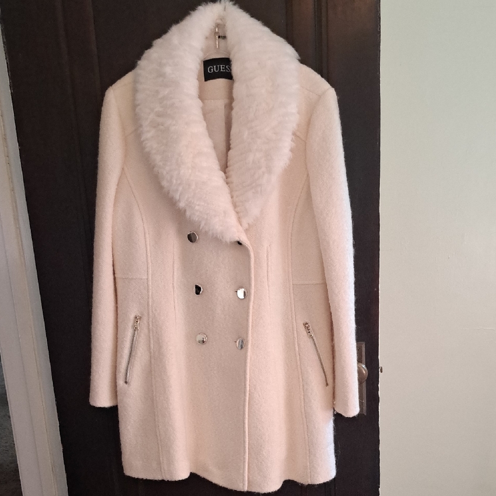 XXL GUESS Women's Cream colored Coat with Faux Fur Collar